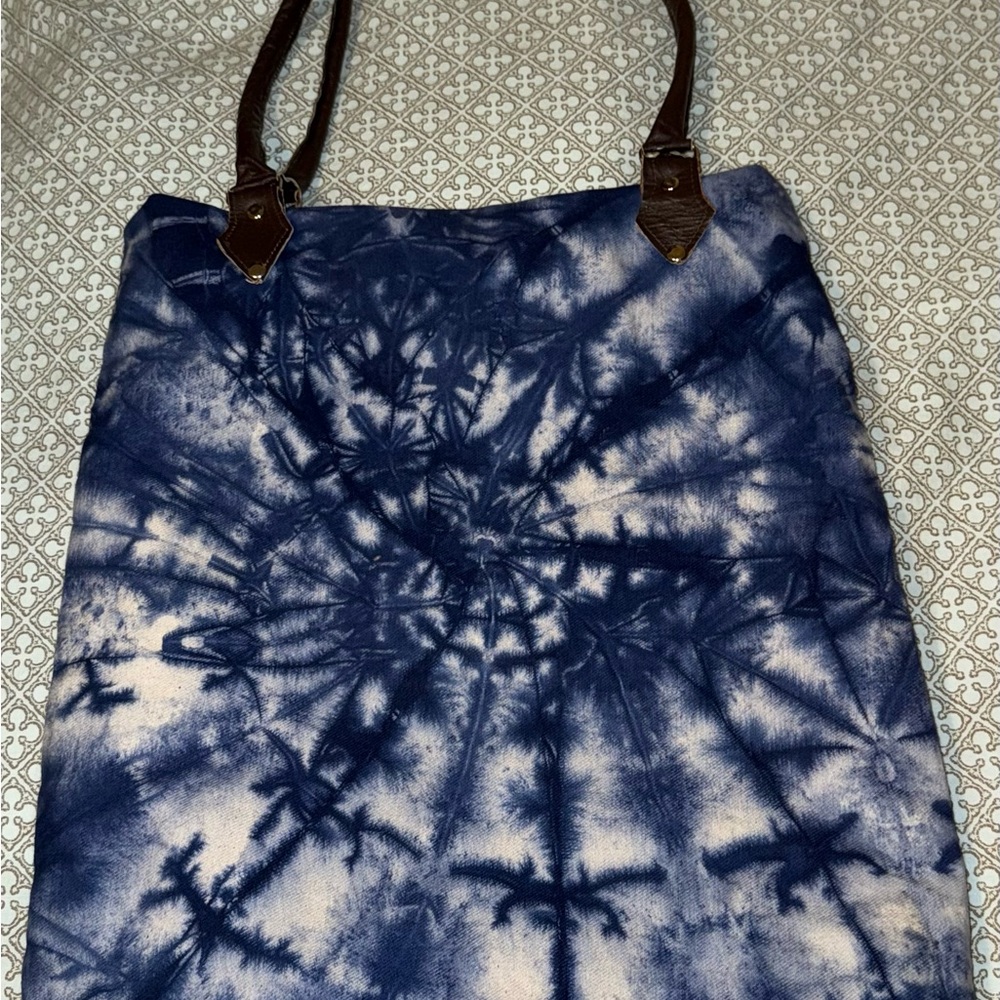 ONE-OF-ONE handmade Indigo TIE-DYE Tote / Shoulder Bag